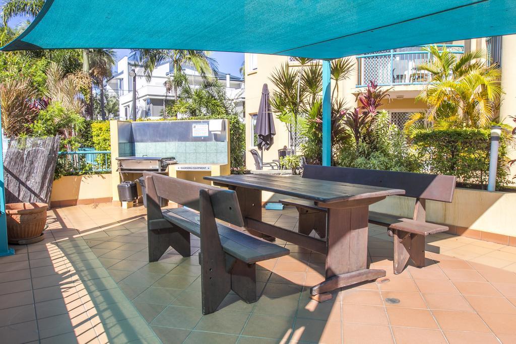 พาราไดซ์ไอส์เลสอพาร์ตเมนท์ Aparthotel โกลด์โคสต์ ภายนอก รูปภาพ