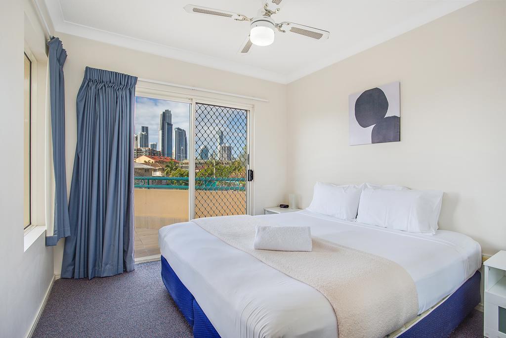 พาราไดซ์ไอส์เลสอพาร์ตเมนท์ Aparthotel โกลด์โคสต์ ภายนอก รูปภาพ